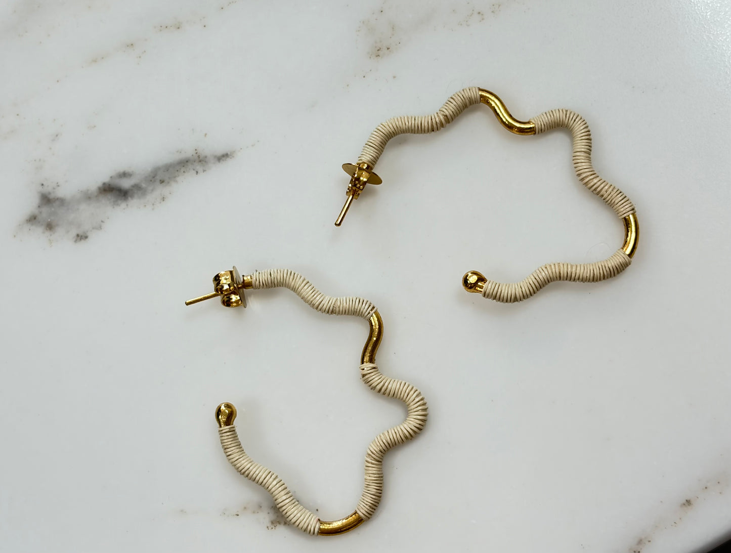 Bonelia Hoops in Cream