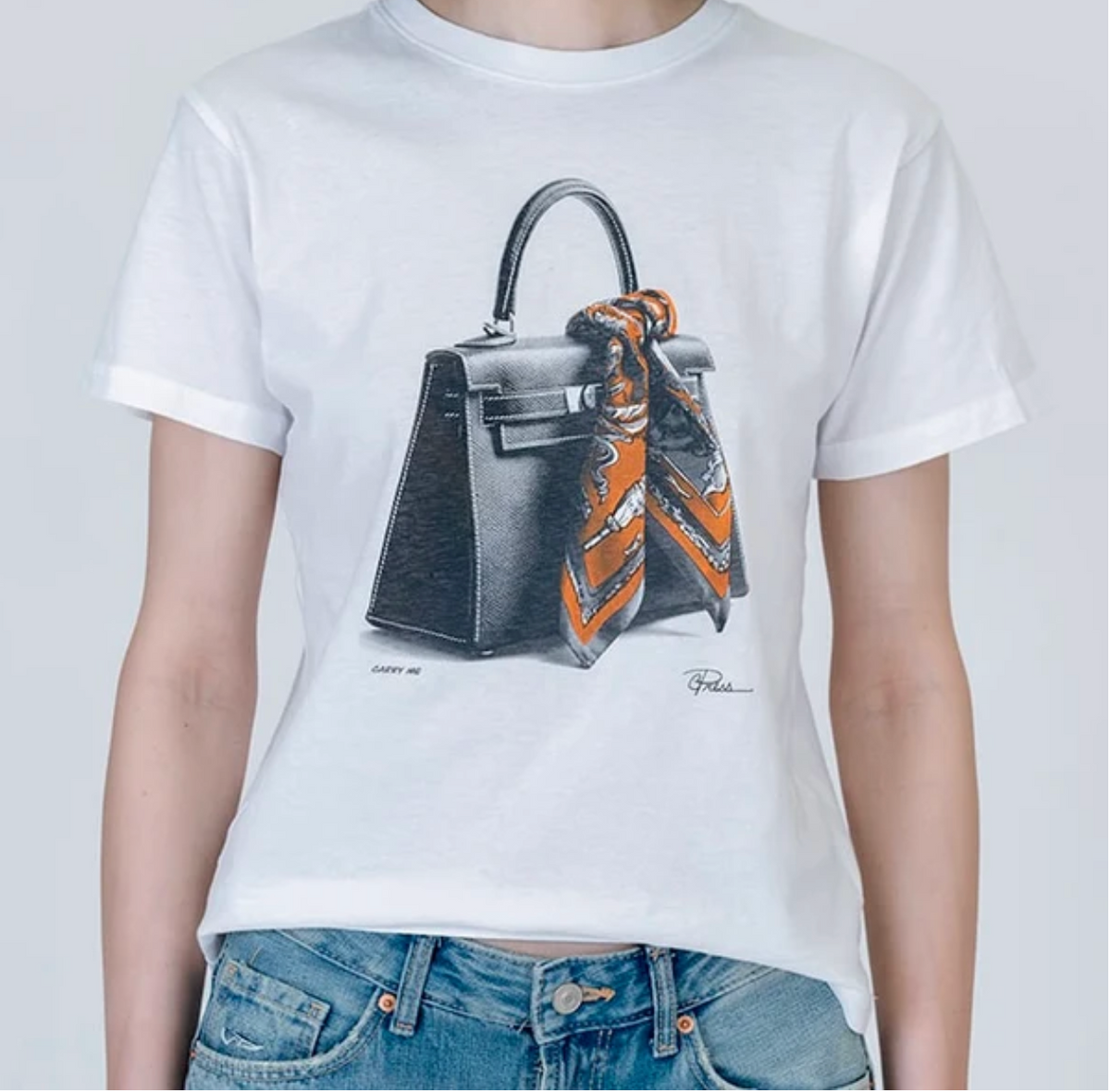CARRY ME MUSHIE TEE