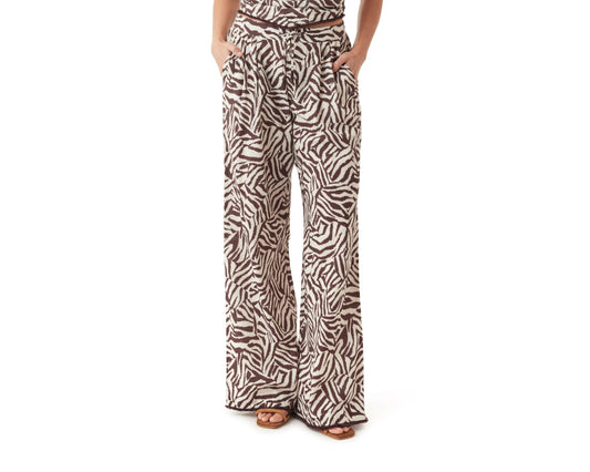 Modern Zebra Pull on Wide Leg